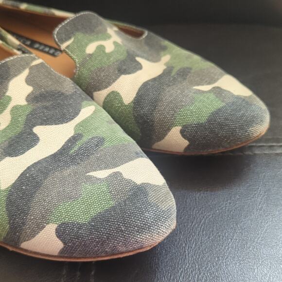 Veronica Beard Designer Griffin Camo Canvas Slide On Comfort Flats Loafers - Picture 6 of 7